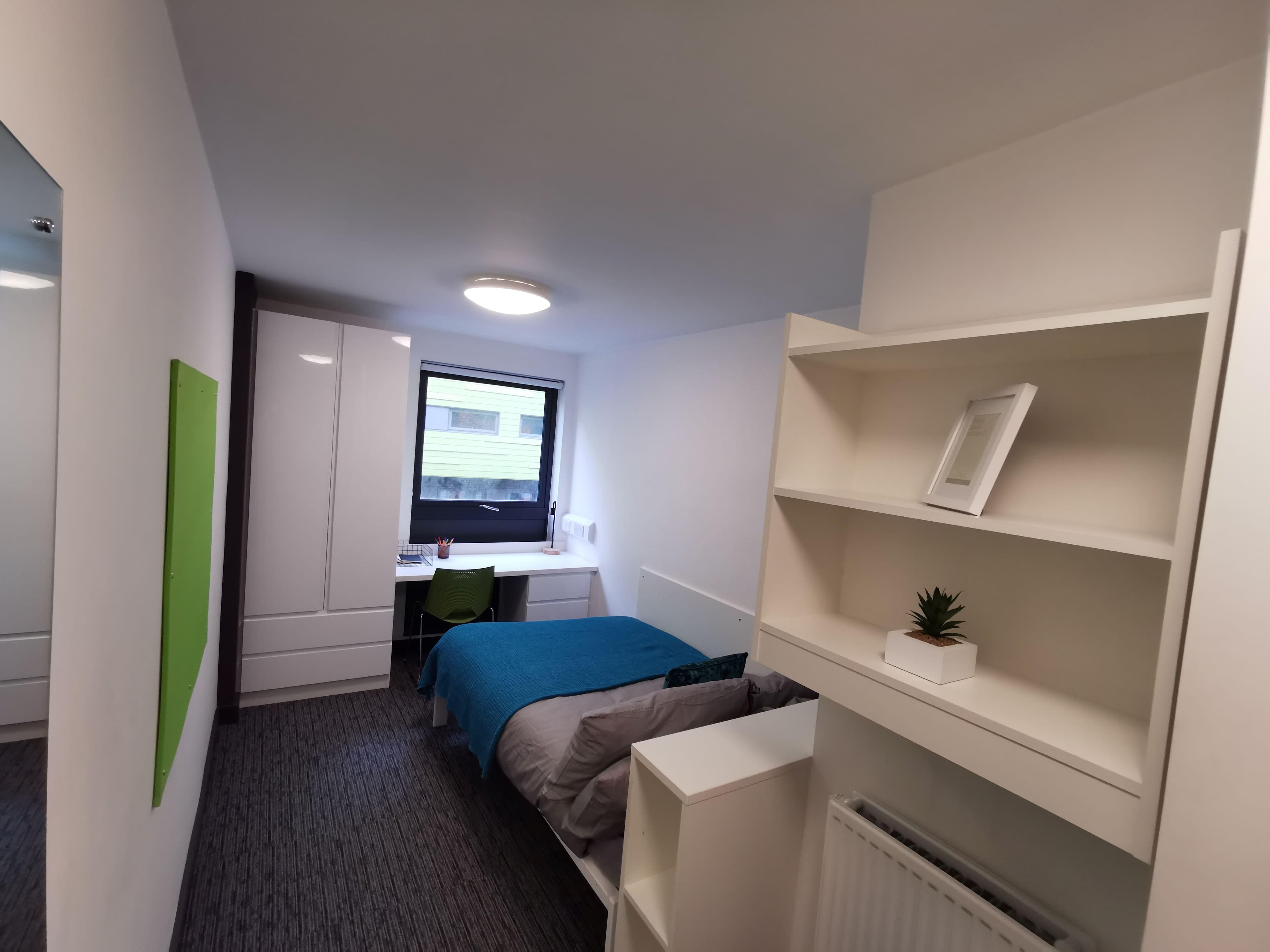 St-James-Point-Ensuite-Bronze-2