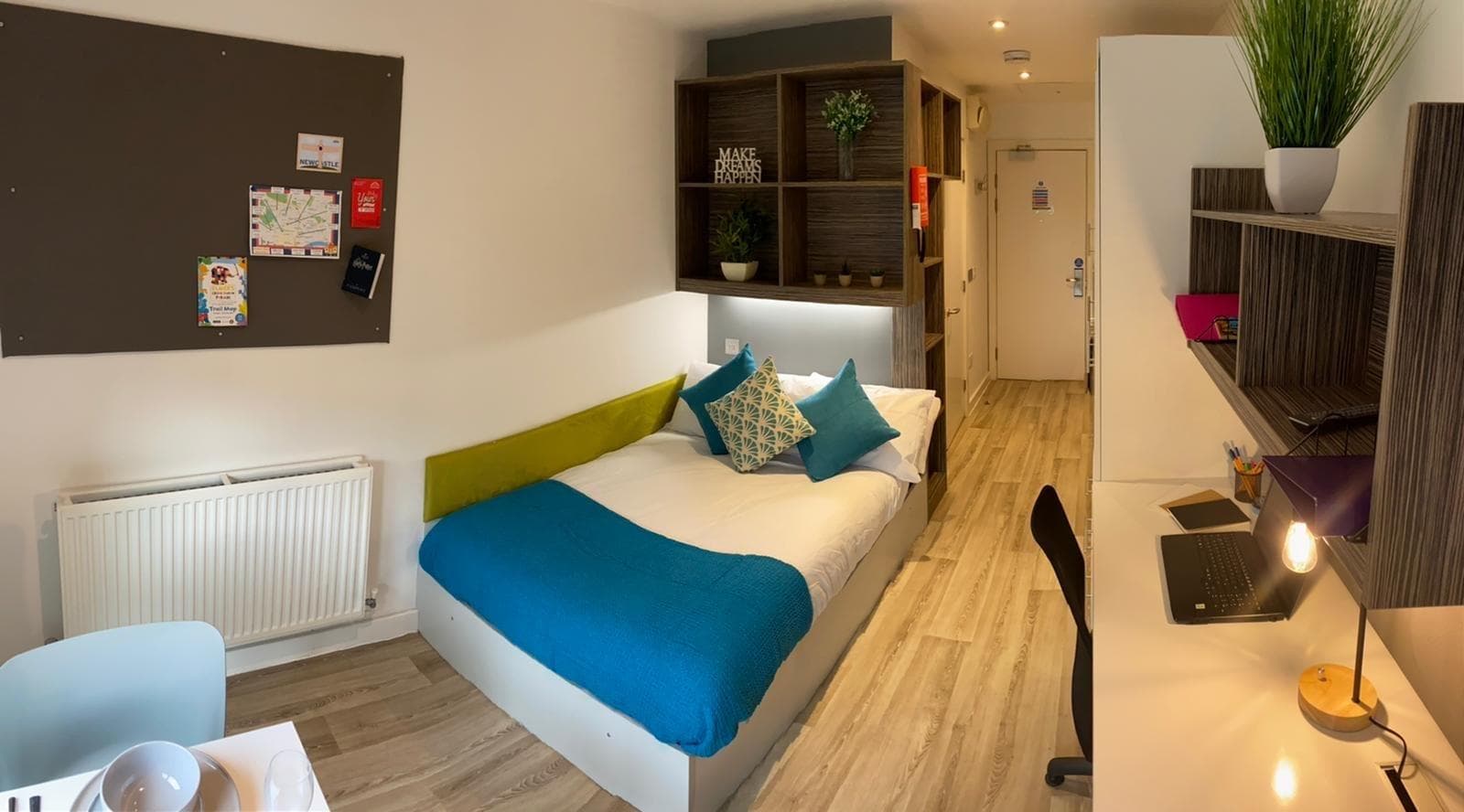 Newcastle-1-Bronze-Studio-bedroom-3
